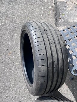 Prodám pneu 225/45 R18 - 5