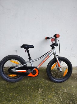 Dětské kolo Specialized + přídavná kolečka - 5