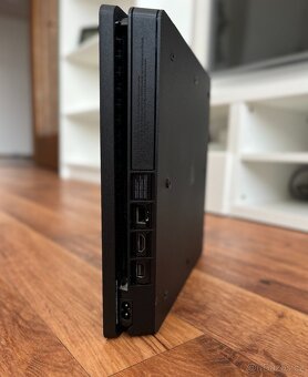 Sony Playstation 4 Slim (CUH-2216A) 500 GB černá (FW 10.01) - 5