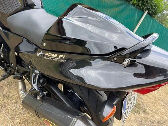 Honda CBR1100XX - 5