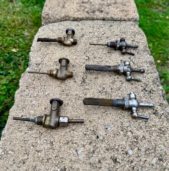 Jawa pérák, kyvacka, Ogar, CZ, Manet - paliváky - 5