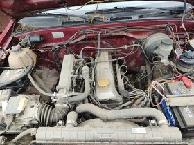 Opel Frontera A 2,4i - 5