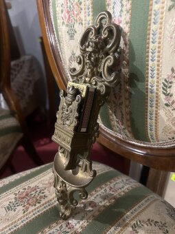 Mosazný nástěnný zápalkovník s obalem na zápalky - 5