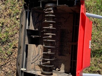 Elektrický vertikutátor a provzdušňovač trávníku Hecht - 5