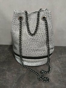 Kabelka pytel s řetězem - 5