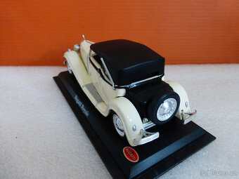 modely aut 1:43 11. - 5