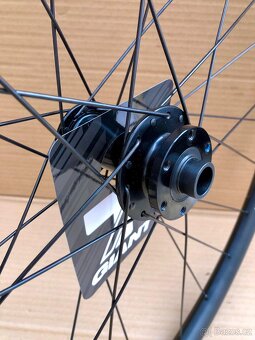 Kola GIANT XCT 29" Boost pro SH Microspline 12s, Tubeless - 5