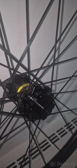 Mavic Deemax Boost 29" vypletené kolo přední - 5