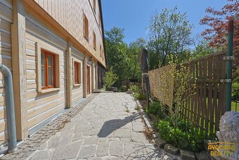 Prodej rodinného domu 450 m², pozemek 9223 m² Mařenice - 5