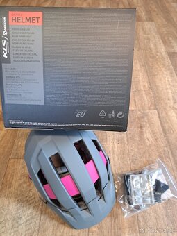 Cyklistická přilba Kellys Sharp Pink M/L - 5