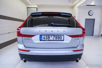 Volvo XC60 2018 D4 AWD/AT 140kW Momentum, po servise - 5
