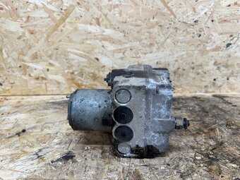 ŘÍDICÍ JEDNOTKA ABS VW LT35 / MERCEDES SPRINTER A0004460189 - 5