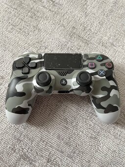 Ovladač pro PS4 - 5