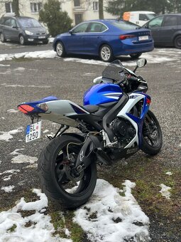 Suzuki GSX-R 750 k7 110kw  původ čr 41t/km - 5