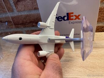 MODEL LETADLA - BOEING 777 - FEDEX. - 5
