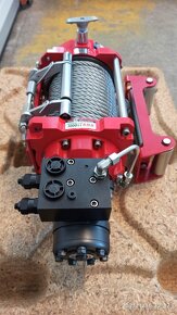 Hydraulický naviják s ocelovým lanem pro traktor a jiné - 5