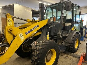Komatsu WA 70 Kloubovy nakladac - 5