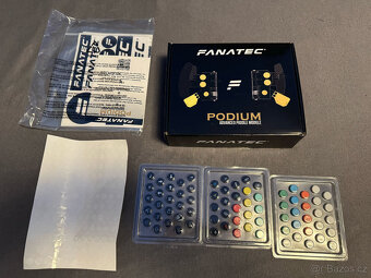Fanatec základna s volanty - 5