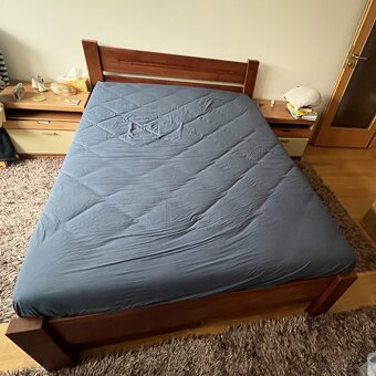 postel z buku a mařeného palisandru s matrací a roštem - 5