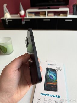 Apple iPhone 13 128 GB Černá - 5
