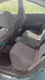 Nissan Primera 2.0 - 5
