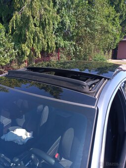 Honda Civic Benzín najeto 23150 km,stav nového vozu - 5