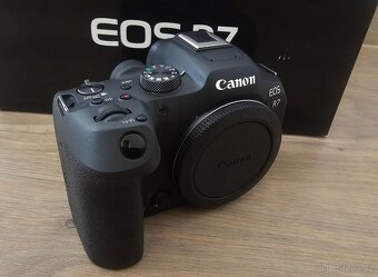 Canon EOS R7 - 5