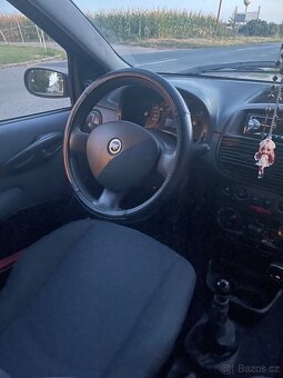 Fiat Punto 1.2 - 5