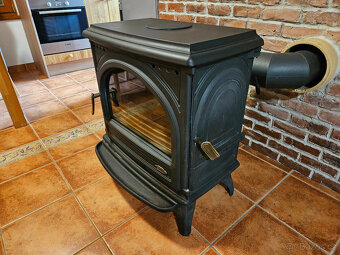 Litinová krbová kamna GODIN LE CARVIN 10,5kw - 5