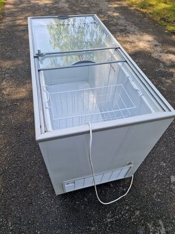 Prosklený mrazák - staří 1 rok - 5