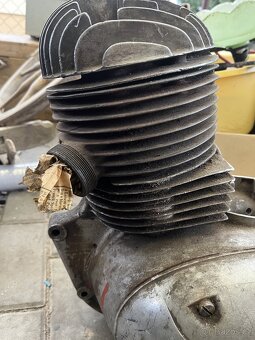 Motor Jawa 250/ 353 - 5