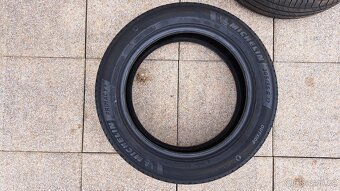 Prodám letní pneu Michelin Primacy 205/55 R17 91V - 5