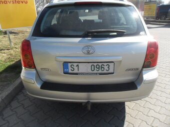 Toyota Avensis combi 1.8i/95 kw - Benzín - 5