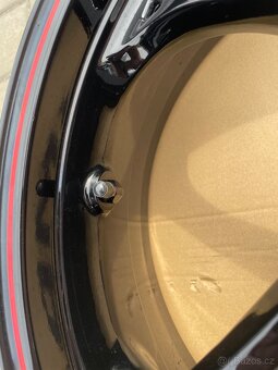 Zadní kolo Triumph Speed triple 1050 RS - 5