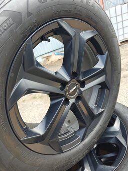 R18 BMW X5 Zimní sada kol AUTEC + GOODYEAR ULTRA GRIP - 5