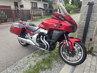 Honda V4 1300 jako Goldwing najeto 6.000 koupeno CR - 5