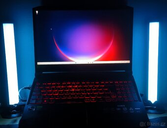 Acer Nitro 5 120Hz GeForce 1650, 16bg ram - 5