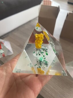 Skleněné dekorativní pyramidy - 5