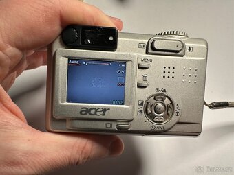 Retro digitální fotoaparát Acer - 5