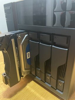 ASUSTOR 6204T NAS - 5