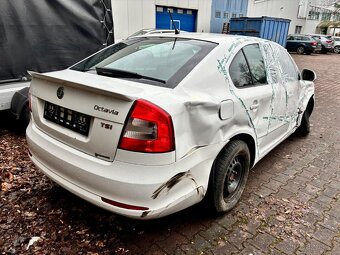 Škoda Octavia II 1.2 TSi 77 kW Facelift - havarovaná - 5