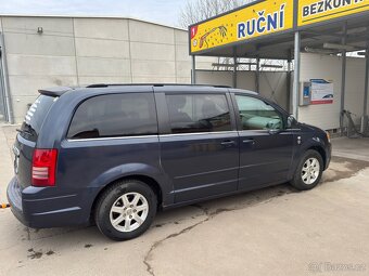 Chrysler Town&country - 5