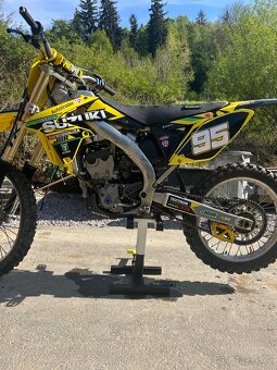 Suzuki 250 - 5