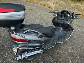 Suzuki Burgman 650 Executive - 5