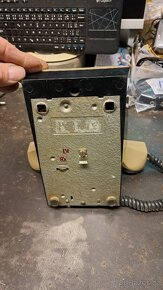 Telefoní přístroj na zeď - 5