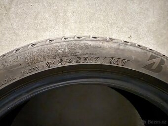 prodám letní pneu 215/45/17 Bridgestone a Continental sada - 5