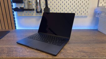 Apple Macbook pro 14 M3 pro 18Gb 512Gb - 5