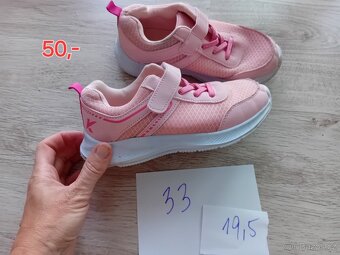 Boty pro holku v. 30, 31, 32, 33 - tenisky, zimní, crossy - 5