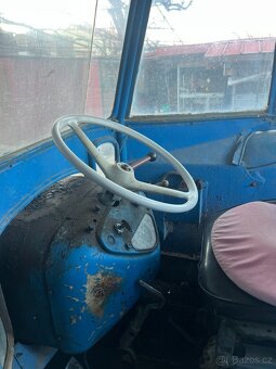 TRAKTOR MAJOR ZETOR 30 - 5