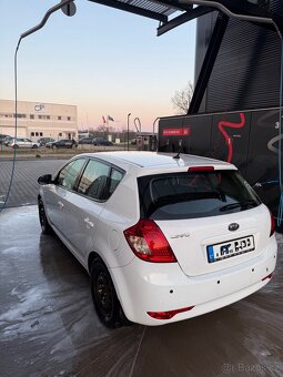 Kia Cee'd 1.4 2010 - 5